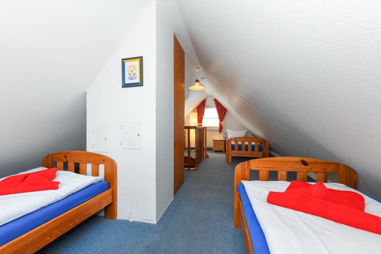 Ferienwohnung Juist Inselhaus Am Deich Neuharlingersiel Eksteriør billede